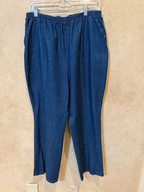 Chic Brand NWT Elastic Waist Dark Blue light weight women’s petite plus jeans 18